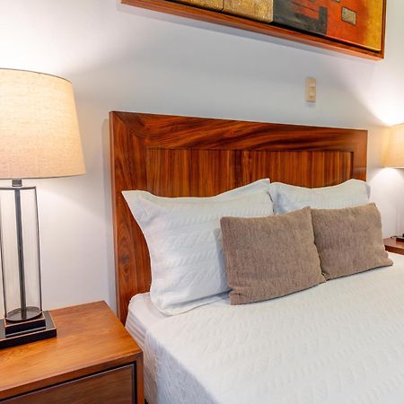 Hotel Ng Ameca 外观 照片