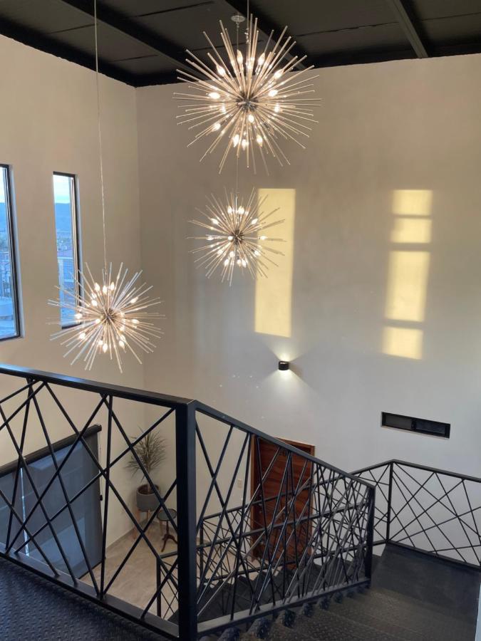 Hotel Ng Ameca 外观 照片